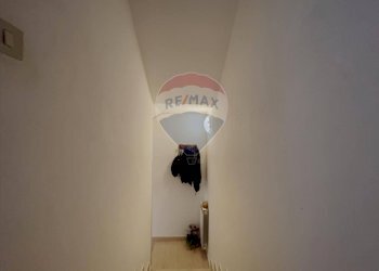 Scale - Casa semi indipendente Via Perilli
 
30, Santa Maria Imbaro - foto 22