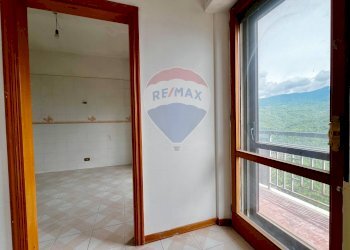 Hall / corridoio - Appartamento Via Roma
 
58, Colledimezzo - foto 4