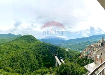 Vista delle montagne - Appartamento Via Roma
 
58, Colledimezzo - foto 21