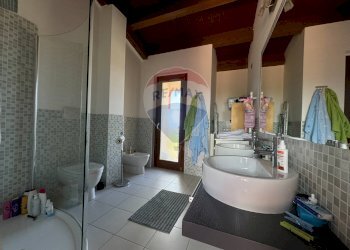 Bagno - Villa Bifamiliare Via San Rocco Vecchio
 
4, San Vito Chietino - foto 17