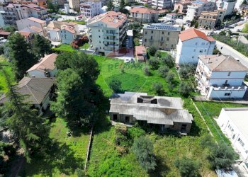 Edificio all\'aperto - Terreno edificabile Via del Mare
160, Lanciano - foto 10