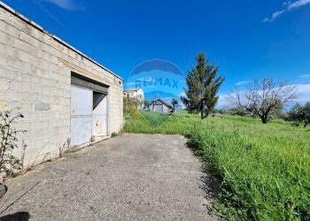 Casa all\'aperto - Casa indipendente C.da Follani
 
227, Lanciano - foto 7
