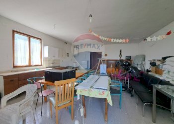 Sala da pranzo - Casa indipendente C.da Follani
 
227, Lanciano - foto 12