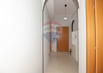 Hall / corridoio - Appartamento Via Bacco
 
10, Caltagirone - foto 38