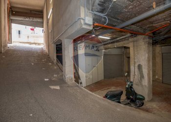 Parcheggio - Magazzino Viale Principe Umberto PS1
 
2, Caltagirone - foto 12