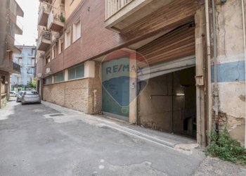 Edificio all\'aperto - Magazzino Viale Principe Umberto PS1
 
2, Caltagirone - foto 14