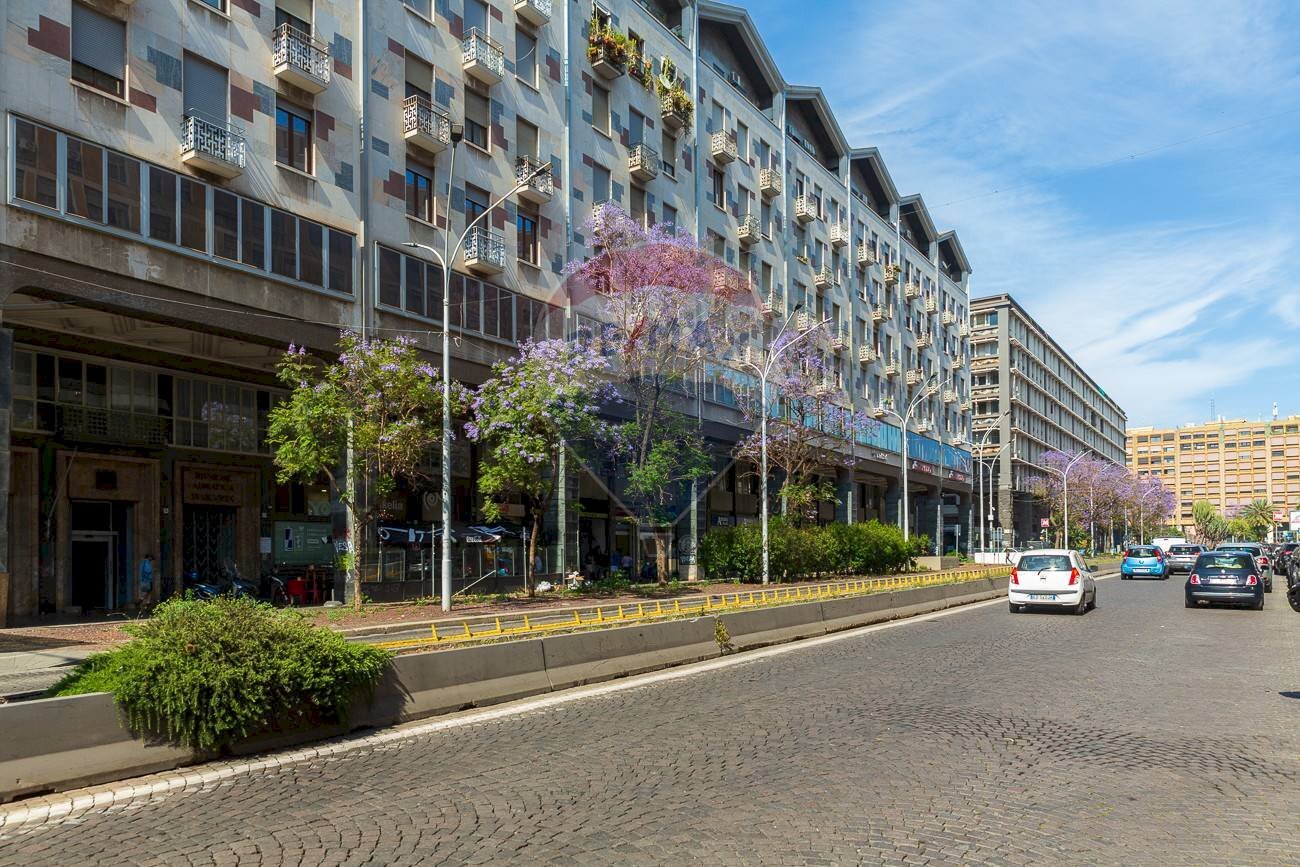 Edificio all\'aperto - Cafeteria - Cold Bar corso sicilia
61, Catania - photo 2
