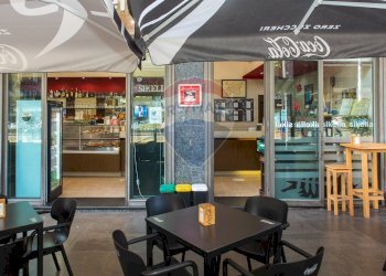 Sala da pranzo - Cafeteria - Cold Bar corso sicilia
 
61, Catania - photo 6