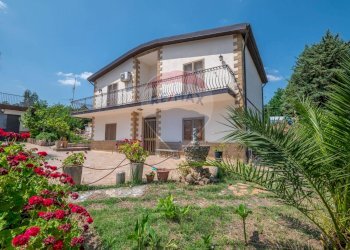 Casa all\'aperto - Villa Via Toselli
 
50, Piazza Armerina - foto 1