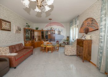 Sala da pranzo - Villa Via Toselli
 
50, Piazza Armerina - foto 8