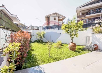 Giardino - Villa a Schiera Via Francesco Bartolomeo Rastrelli
 
42, Roma - foto 7