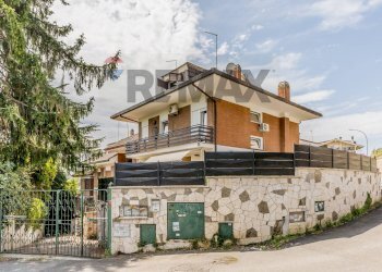 Villa Angolare All\'Aperto - Villa a Schiera Via Francesco Bartolomeo Rastrelli
42, Roma - foto 1