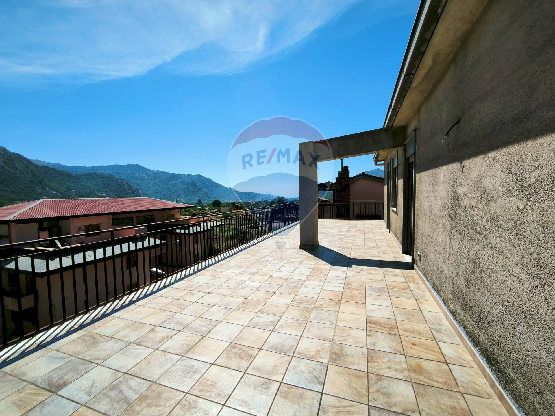 Terrazza - Quadrilocale Via Sandro Pertini
 
10, Francavilla di Sicilia - foto 1