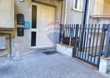 ingresso - Quadrilocale Via Sandro Pertini
 
10, Francavilla di Sicilia - foto 2