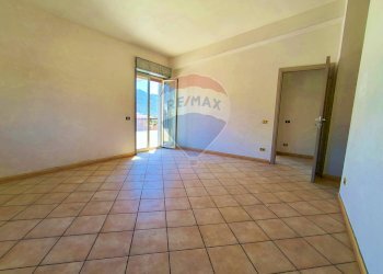 Stanza vuota - Quadrilocale Via Sandro Pertini
 
10, Francavilla di Sicilia - foto 8