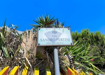 Casa all\'aperto - Quadrilocale Via Sandro Pertini
 
10, Francavilla di Sicilia - foto 34