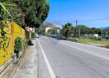 Casa all\'aperto - Quadrilocale Via Sandro Pertini
 
10, Francavilla di Sicilia - foto 37
