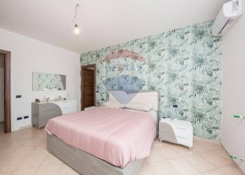 Camera / camera da letto - Quadrilocale via g marconi
 
55, Fiumefreddo di Sicilia - foto 11