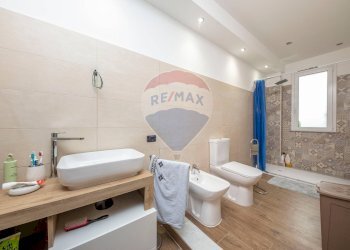 Bagno - Quadrilocale via g marconi
 
55, Fiumefreddo di Sicilia - foto 14
