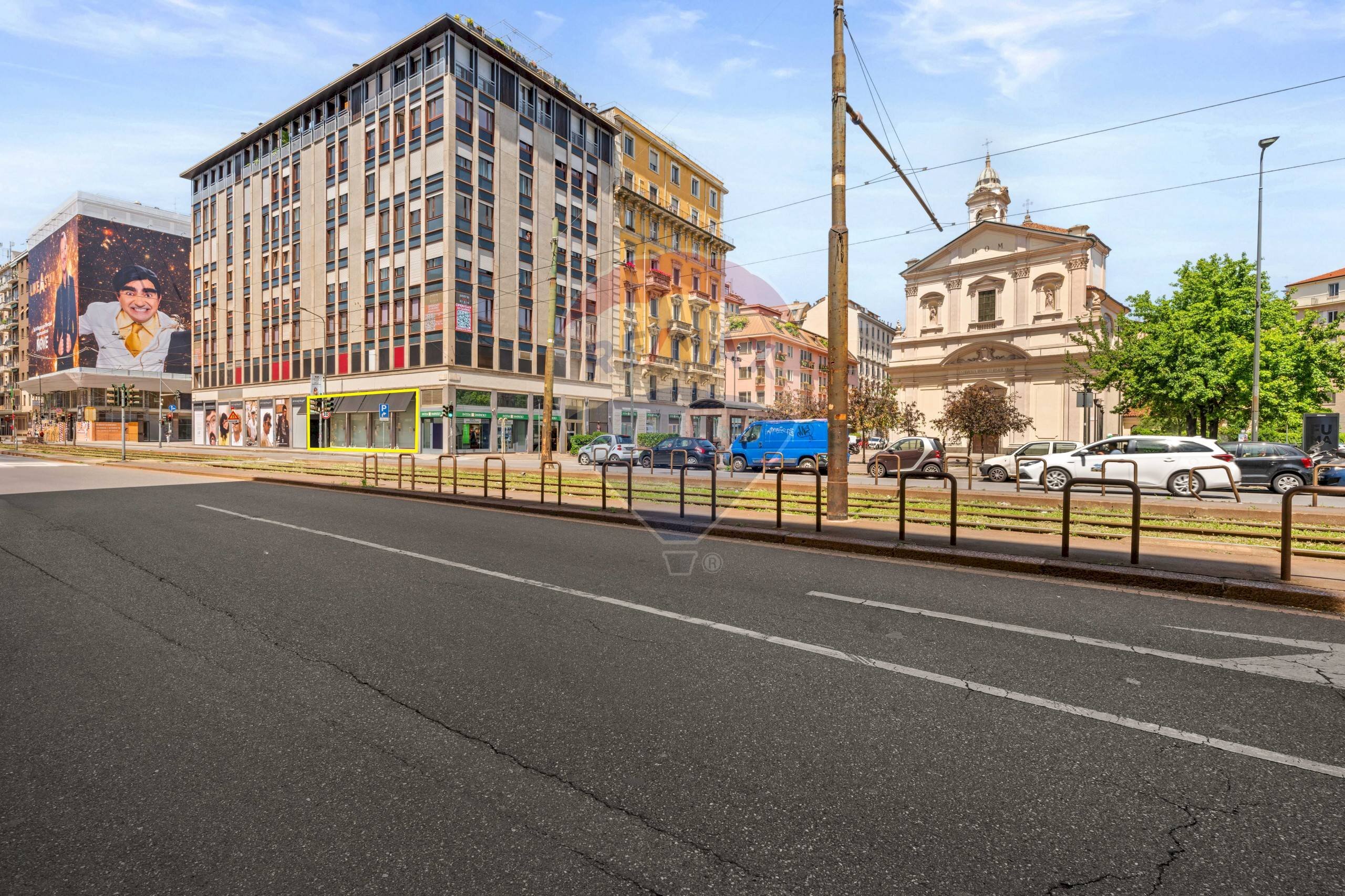 Edificio all\'aperto - Locale Commerciale Piazza Santa Francesca Romana
3, Milano - foto 2