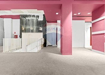 Ricezione / Lobby - Locale Commerciale Piazza Santa Francesca Romana
3, Milano - foto 10