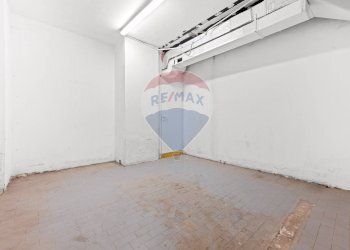 Stanza vuota - Locale Commerciale Piazza Santa Francesca Romana
3, Milano - foto 22