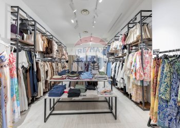 Cabina armadio - Negozio Galleria Buenos Aires
7, Milano - foto 3