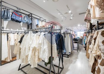 Cabina armadio - Negozio Galleria Buenos Aires
7, Milano - foto 6