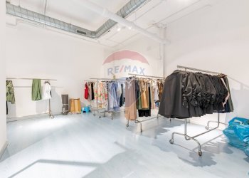 Cabina armadio - Negozio Galleria Buenos Aires
7, Milano - foto 23