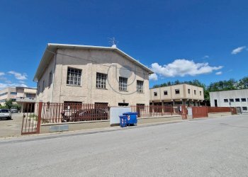 Foto 2 - Capannone Guido Rossa, Borgo San Lorenzo - foto 2