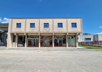 Foto 1 - Capannone Guido Rossa, Borgo San Lorenzo - foto 1