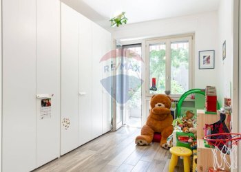 \nFoto 24\n - Appartamento Via Andrea Solari
 
26, Milano - foto 24