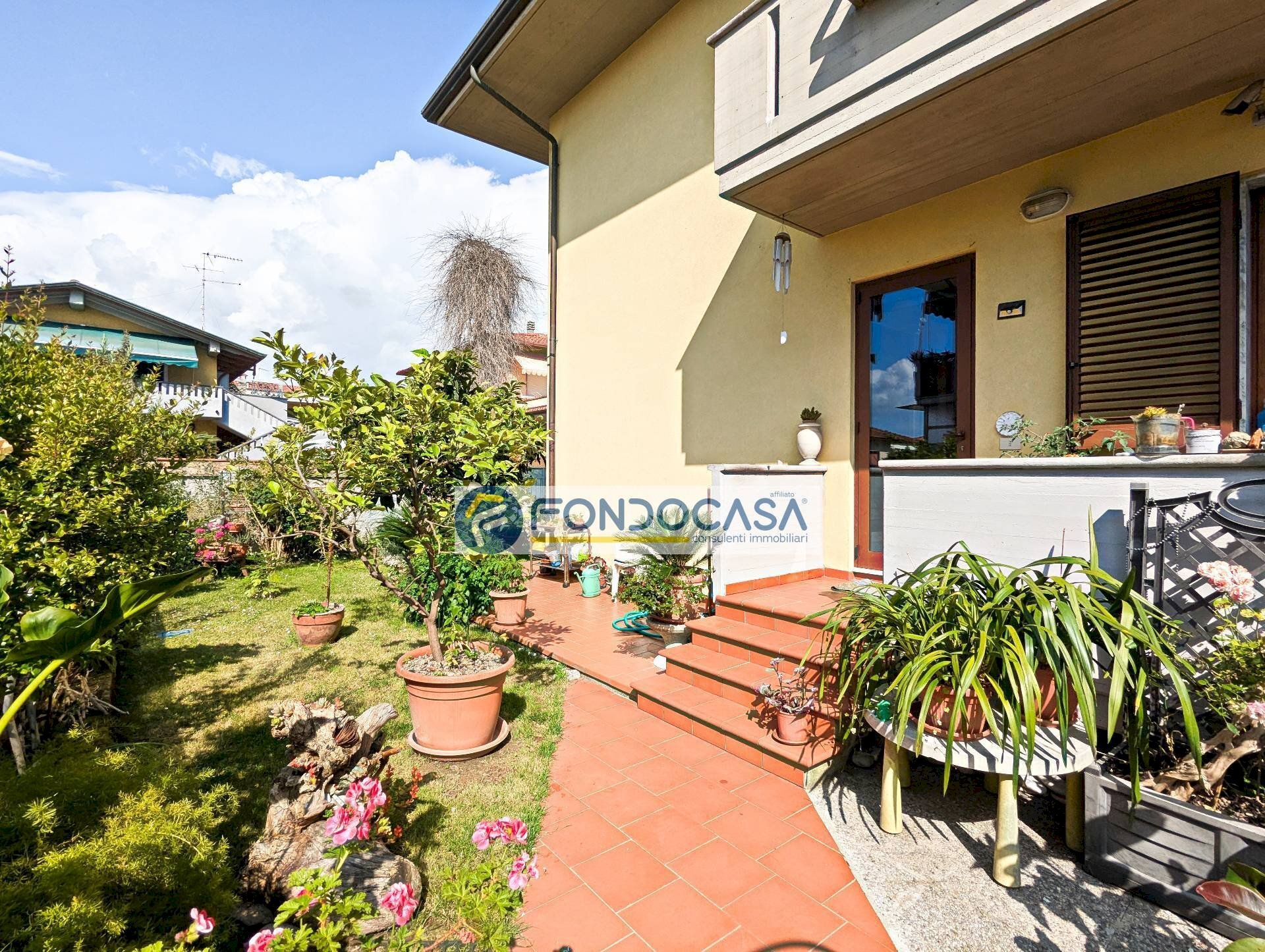 esterno - Villa Via Puliche
 
310, Massa - foto 1