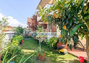 esterno - Villa Via Puliche
 
310, Massa - foto 3