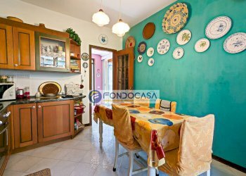 cucina abitabile - Villa Via Puliche
 
310, Massa - foto 6