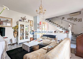 soggiorno - Villa Via Puliche
 
310, Massa - foto 11