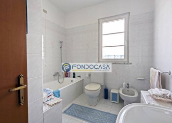 bagno p1 - Villa Via Puliche
 
310, Massa - foto 26