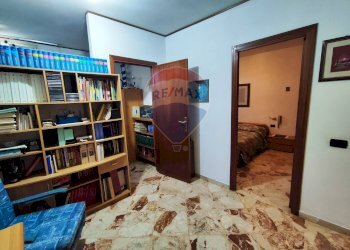 Hall / corridoio - Trilocale Via Roma
 
36, Ficarazzi - foto 27