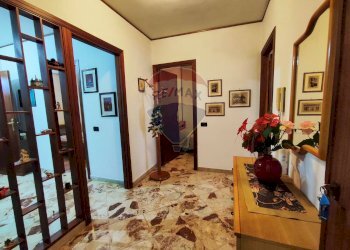 Hall / corridoio - Trilocale Via Roma
 
36, Ficarazzi - foto 30