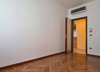 Foto 19 - Appartamento Via Losanna
 
5, Aosta - foto 19