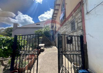 Balcone - Casa semi indipendente Traversa IV di via piave
 
20, Castelmauro - foto 1