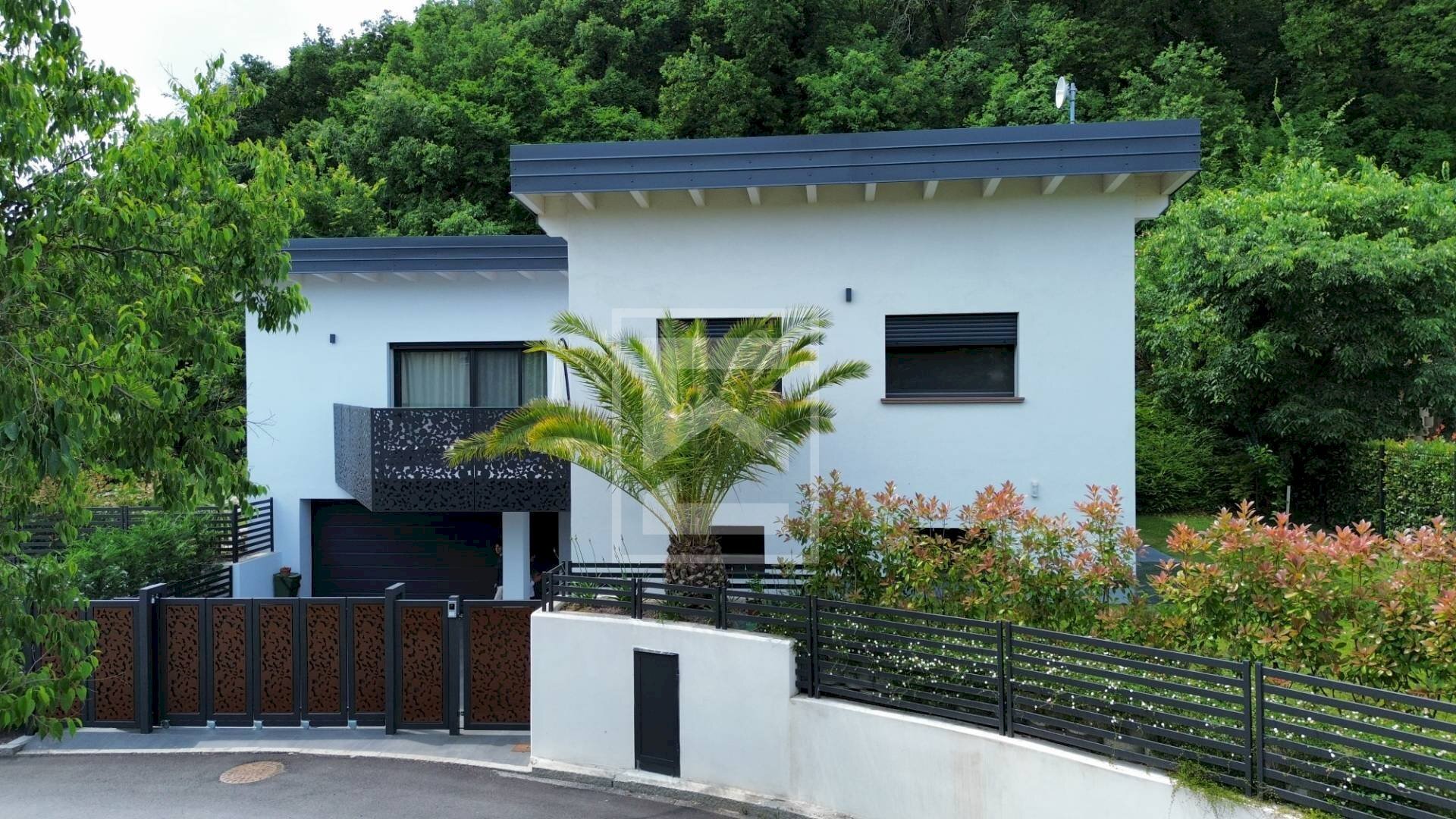 Foto 1 - Villa via caravigla
 
22, Padenghe sul Garda - photo 1