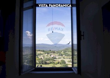 DETTAGLIO FINESTRA - Trilocale VIA IV NOVEMBRE
 
3, Roccastrada - foto 24