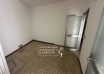 Foto 14 - Magazzino via Virgilio
 
200, Viareggio - foto 13