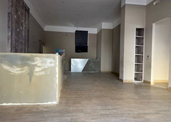 Interno non residenziale - Negozio via Principe di Napoli a Ponticelli, 74, Napoli - foto 5