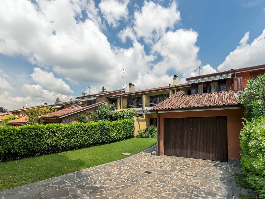 Box auto - Villa a Schiera viale Giulio Zavaritt, Gorle - foto 3