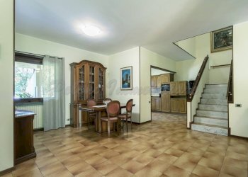 Salone - Villa a Schiera viale Giulio Zavaritt, Gorle - foto 7