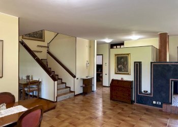 Salone - Villa a Schiera viale Giulio Zavaritt, Gorle - foto 10