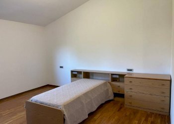 Camera da letto - Villa a Schiera viale Giulio Zavaritt, Gorle - foto 23