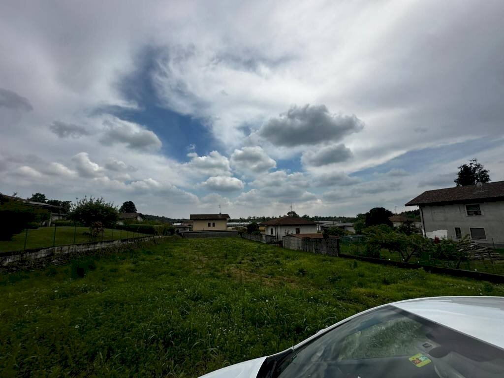 Piscina - Terreno edificabile via Montello, Mornago - foto 2